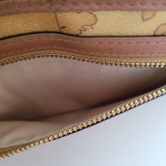 Alviero Martini Organizer Wallet US Map Geo Leather Italian Zip Around Clutch - Picture 8 of 11